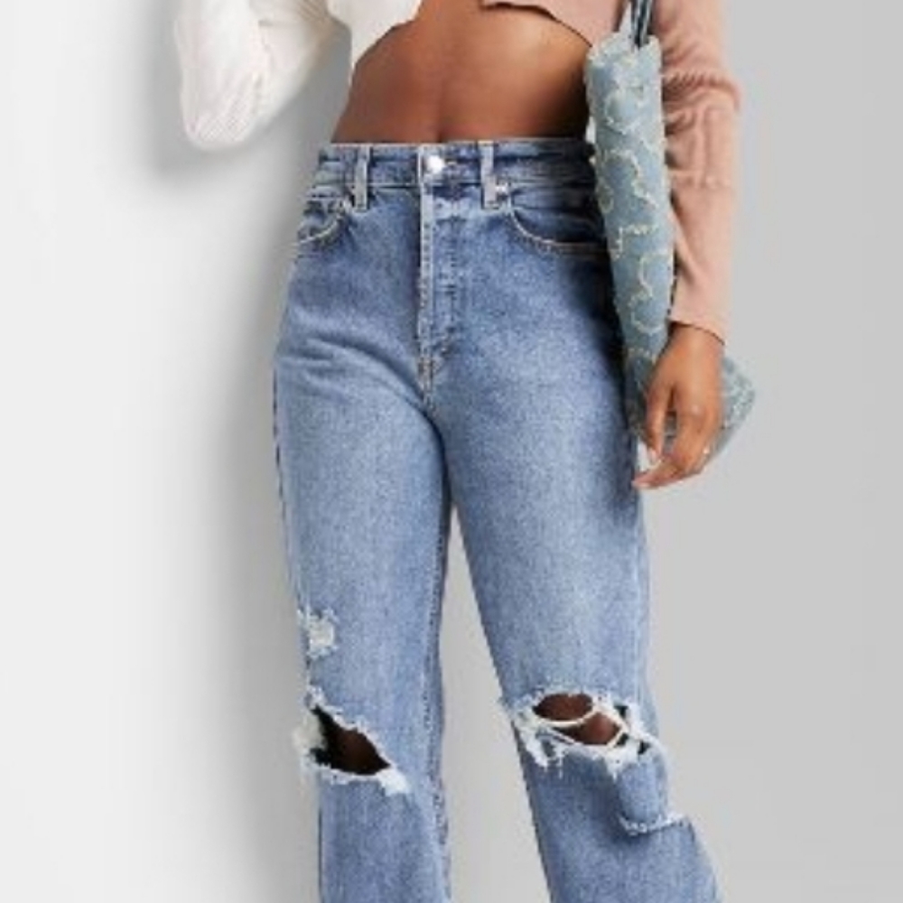 Women size 10 Wild Fable  high rise waist medium wash distressed jeans